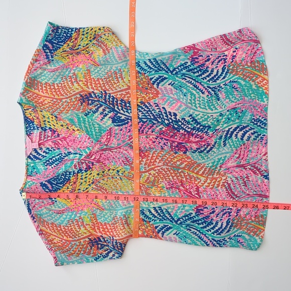 Lilly Pulitzer Asher Silk Blouse Top Electric Feel size Medium - Picture 11 of 11
